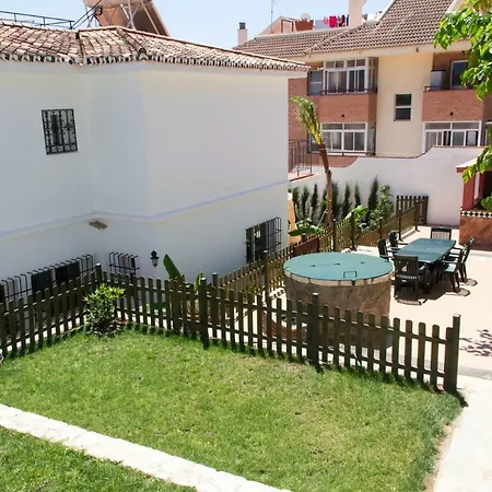 Barbatuke Eco-homestel Bed and Breakfast Μάλαγα